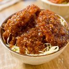 鶏むね肉1枚で作る♪【濃厚味噌ダレカツ丼】