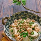 豆腐と鶏ひき肉とむき海老とオクラのとろみ煮