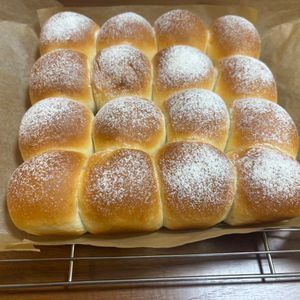 こむぎの作ってみた!投稿(練乳ミルク♪ちぎりパン♡ふわふわやわらか〜)