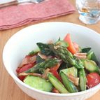 なめたけをドレッシングに♪トマトとアスパラガスのサラダ