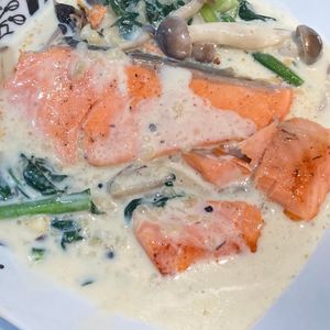すみれの作ってみた!投稿(【鮭とほうれん草の和風クリーム煮】簡単なのに絶品!お魚レシピ)