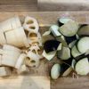 【なすと蓮根のピリ辛そぼろ炒め】ごはんが進む！の下準備