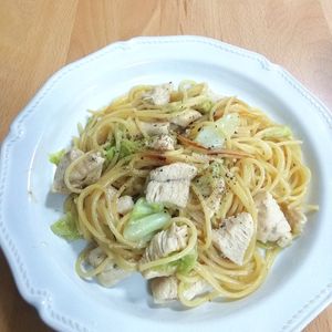 ゆいの作ってみた!投稿(鶏とキャベツのうま塩パスタ【#フライパンひとつ #やみつき】)