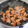 【カリカリ豚こまの夏野菜酢豚】夏は揚げない酢豚！油は大さじ1の工程3