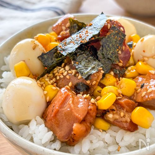 【火を使わず5分】焼き鳥缶とコーンの甘辛うずら丼