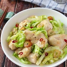 鶏むね肉と春キャベツのペペロン風炒め