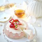 レモンゼリーをまとったレアチーズケーキ