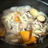 【温活＆腸活】カボチャとサツマイモとしめじの豆乳スープの工程3