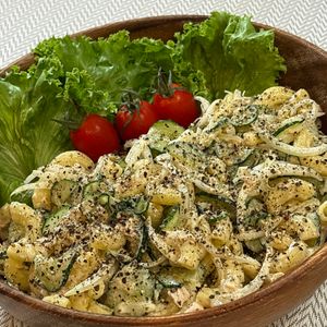 楽ラク手抜キッチン🐶🐾の作ってみた!投稿(『ツナとキュウリのマカロニサラダ』スパイスで楽しむ夏サラダ！)