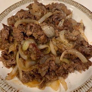 ぐ〜たら子の作ってみた!投稿(ガツンと旨い♡『牛肉炒め』ご飯が進む！)