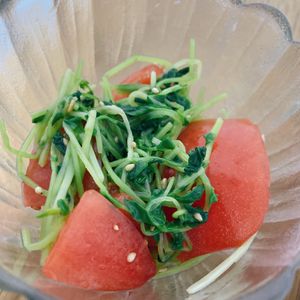 haru*の作ってみた!投稿(さっぱりおいしい♡『トマトと豆苗のやみつきナムル』)