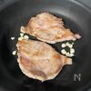 ごはんが進む【がっつりトンテキ】の工程2