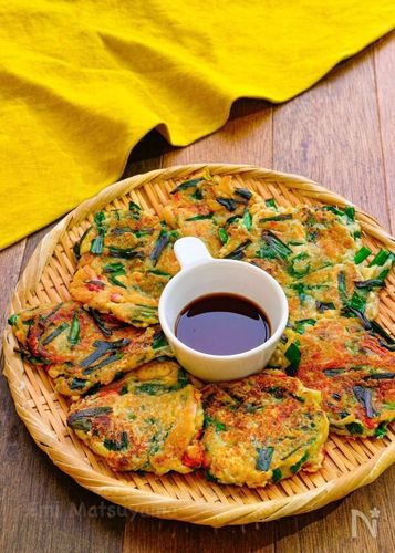 【作ってみた！で大人気】1食100円台で節約に！「もちもち豆腐チヂミ」包丁不要で簡単♪｜みんなの推しレシピ