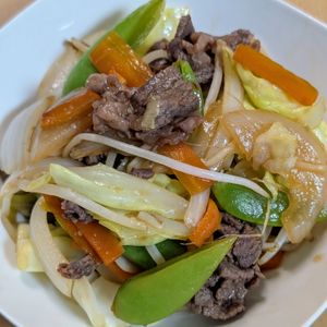 まゆのの作ってみた!投稿(ごはんおかわり！本当に美味しい野菜炒め！お野菜シャキ！)