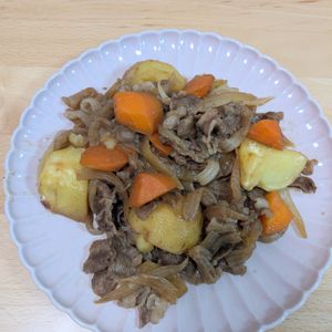 ゆいの作ってみた!投稿(【味染み♡肉じゃが】定番極めた和食おかず♡)