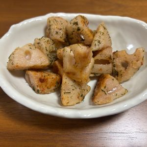 こむぎの作ってみた!投稿(【ふふおつまみ♡れんこんのり塩バター】食感と香りにやみつき)