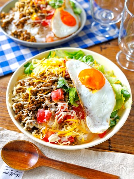 【ワンパン速攻10分】ひき肉とたっぷり野菜の簡単タコライス☆