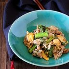わさび菜(青菜)と豚肉のマヨポン炒め。
