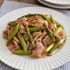 豚バラとアスパラのポン酢炒め。ごま油香る、簡単おかず！