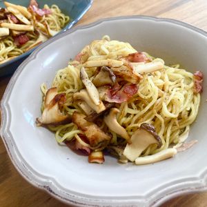 ゆかりの作ってみた!投稿(子どもも喜ぶ♡【ベーコンとエリンギのコンソメバター焼きそば】)