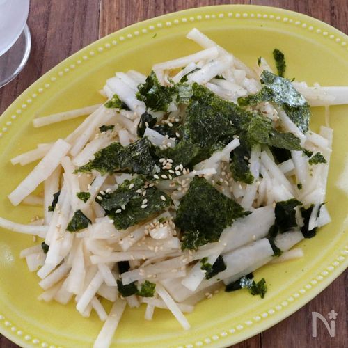 【3分で完成】あと1品に便利！大根と海苔のコク旨サラダ