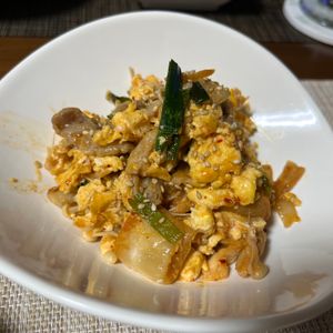 ぽちゃこの作ってみた!投稿(スタミナUP！ご飯が進む『具沢山えのたま豚キムチ』)