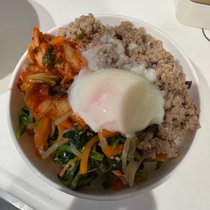 tanu🌿の作ってみた!投稿(【肉味噌ビビンバ】レンジで完成！野菜たっぷりがっつりご飯♡)