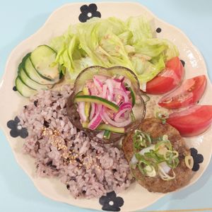 milkの作ってみた!投稿(アーリーレッドの甘酢マリネ♩切って漬け込むだけ！箸休めにも◎)