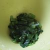 簡単！【小松菜とちくわのごま和え】朝食やお弁当にサッと野菜＋の工程1