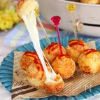 簡単！たこ焼きプレートで！まんまるびょ〜んチーズハットグ