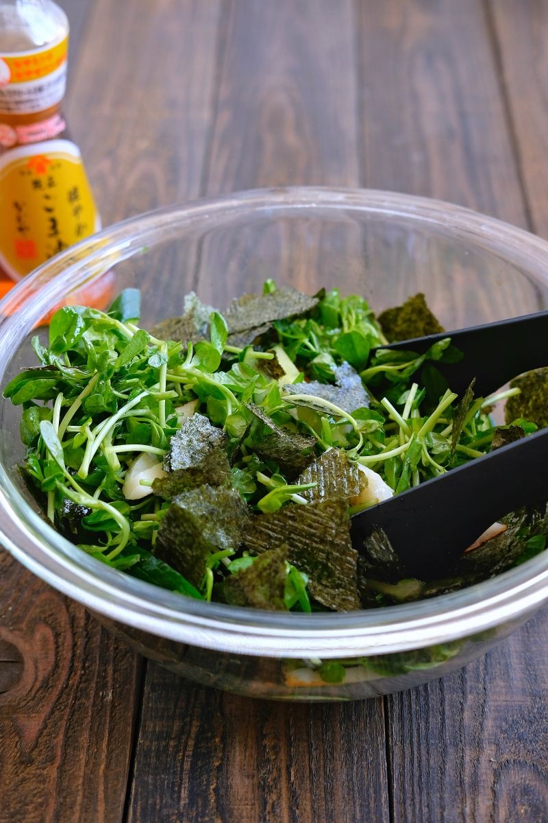 ちくわときゅうりと豆苗のごま海苔サラダ | レシピサイトNadia