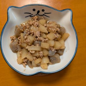 ゆきまる🐬🫧の作ってみた!投稿(【我が家自慢のごはん泥棒】豚ひき肉と大根こんにゃくの甘辛煮)