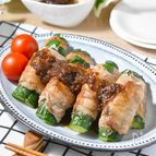 ぽりぽりジューシー♪梅おかかだれで【きゅうりの肉巻き】