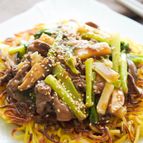 牛肉と小松菜と山芋のあんかけ焼きそば