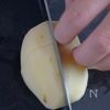 【フライパンで簡単】家にある材料で作れる！じゃがいもマーボーの工程1