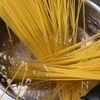 【えびと豆のクリームパスタ】まるでお店の味♪旬の濃厚パスタの工程2