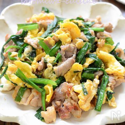 【豚肉のニラ玉炒め】甘い卵とオイスターの旨タレでご飯が進む!