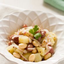 お豆とじゃがいものマスタードサラダ