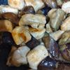 けこすの作ってみた!投稿(ワンパン10分！【鶏むね肉となすのガリバタ醤油炒め】)