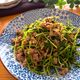 5分‼️節約レシピで大満足のおかず♡豆苗とひき肉の香味炒め