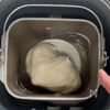 １００均の型で！ウインナーマヨちぎりパンの工程1