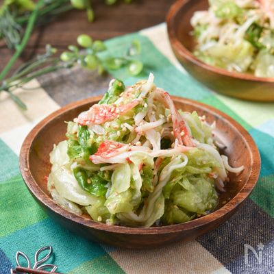 包丁いらず♪5分で完成【レタスとカニカマの中華風サラダ】