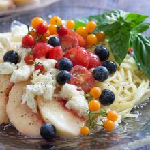 桃とモッツァレラの冷製パスタ