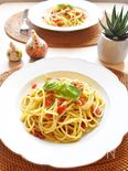 トマトとバジルのパスタ