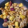 ぷーとんの作ってみた!投稿(さつまいもと蓮根と鶏肉の甘酢炒め☆食感が楽しい♩絶品おかず)