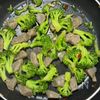 やみつき副菜♪ブロッコリーとこんにゃくのペペロン風炒めの工程4