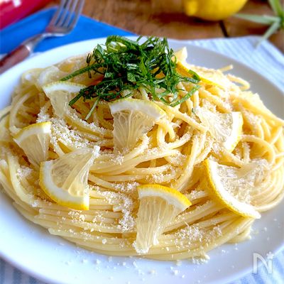 シンプルに【レモンバターのパスタ青じそのせ】