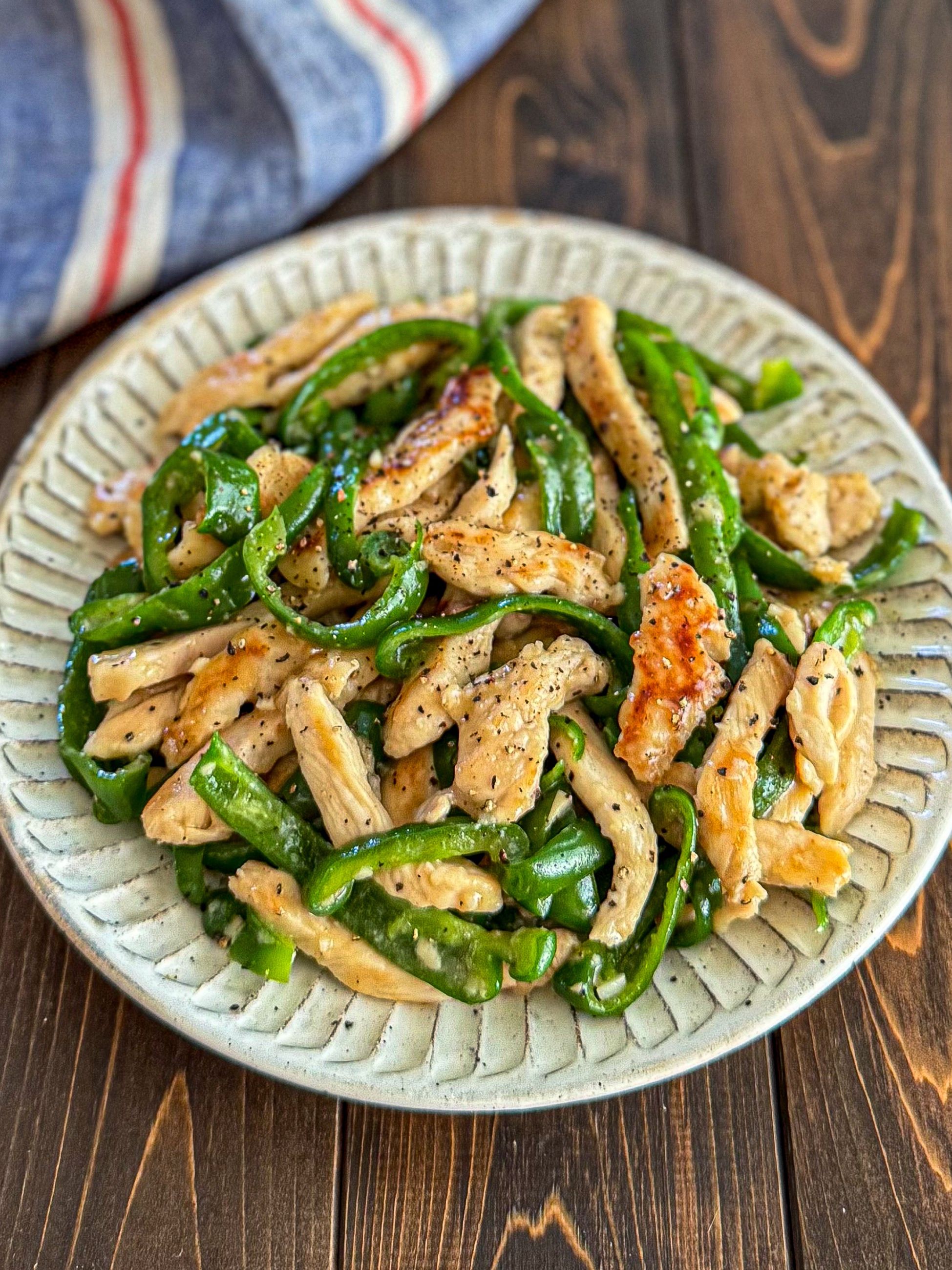 ピーマンと鶏肉のうま塩炒め