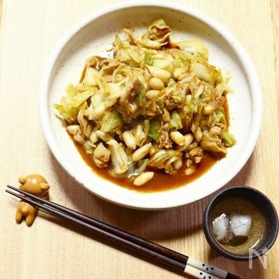 ピーナッツ入り。豚肉とキャベツの甘味噌炒め