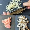 【ベーコンとキノコのぺぺロンピザ】手が止まらないパリパリ食感の下準備